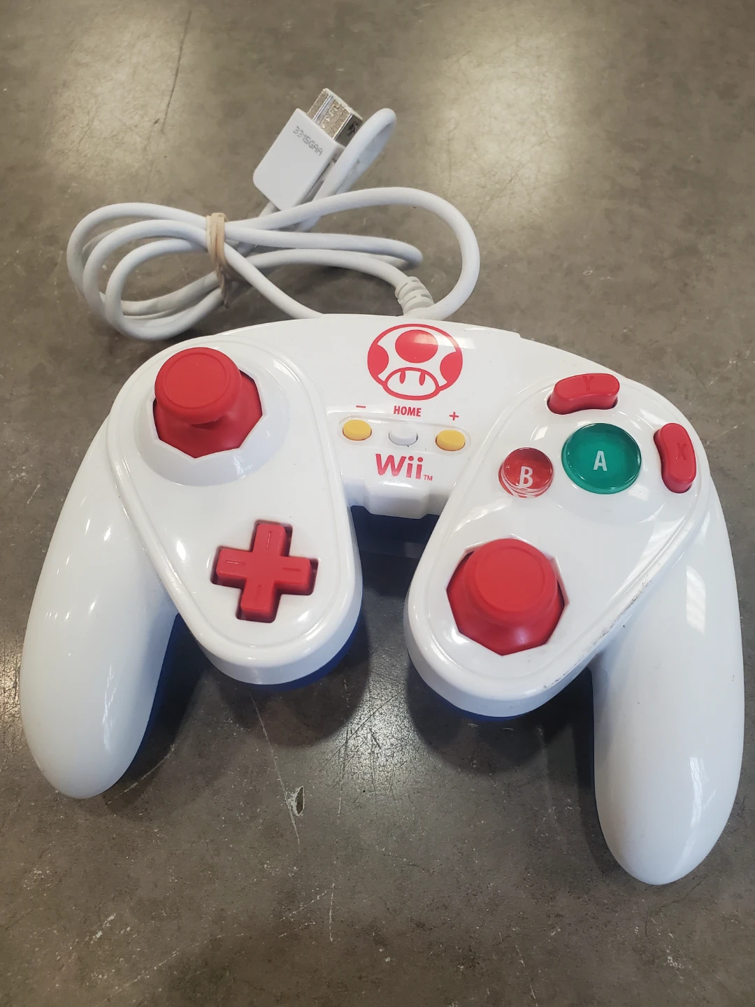 Nintendo Wii GameCube Style Controller