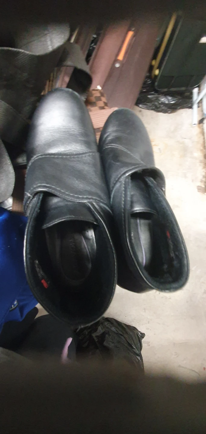 Aravon Black Leather Ankle Boots with Thinsulate - photo 2