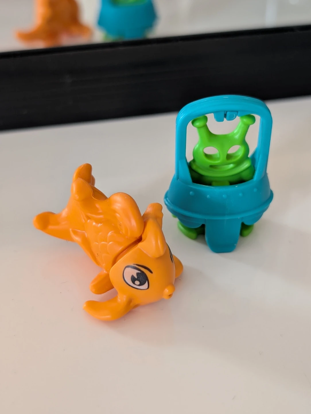 Kinder Surprise Toys - Fish and Alien Figures