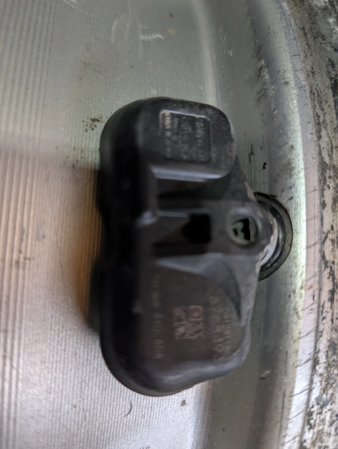 (1)-15 Inch Toyota Corolla Rim/TPMS Sensor - photo 4