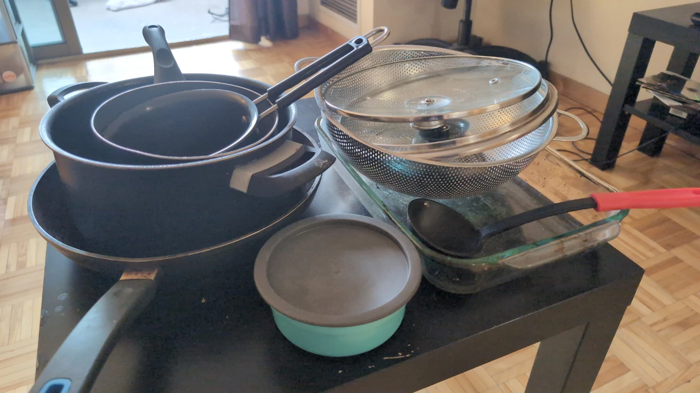Assorted Cookware and Kitchen Utensils - FREE