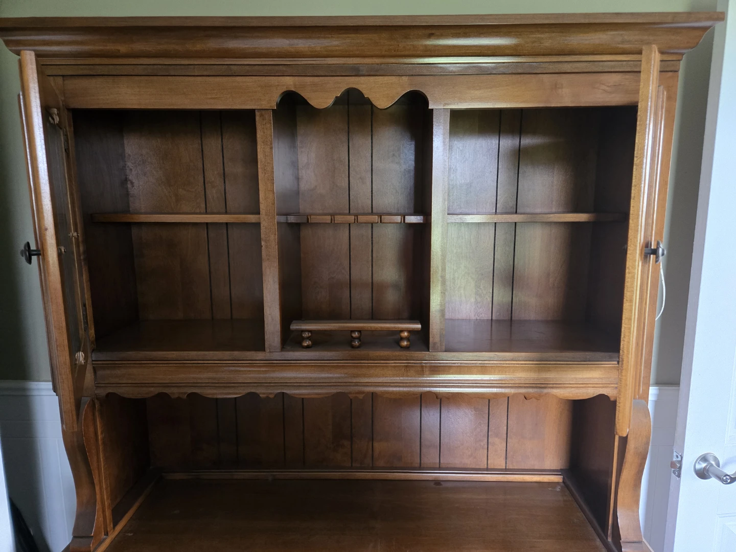 Kilgour Solid Wood Hutch - photo 4
