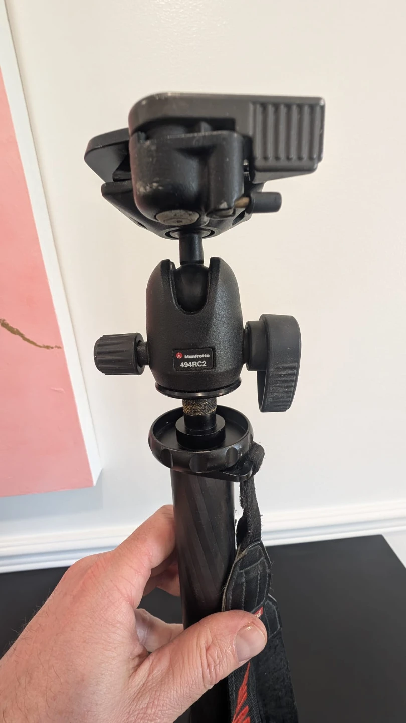 Manfrotto 494RC2 Ball Head on Sirui P-326 Carbon Monopod - photo 3