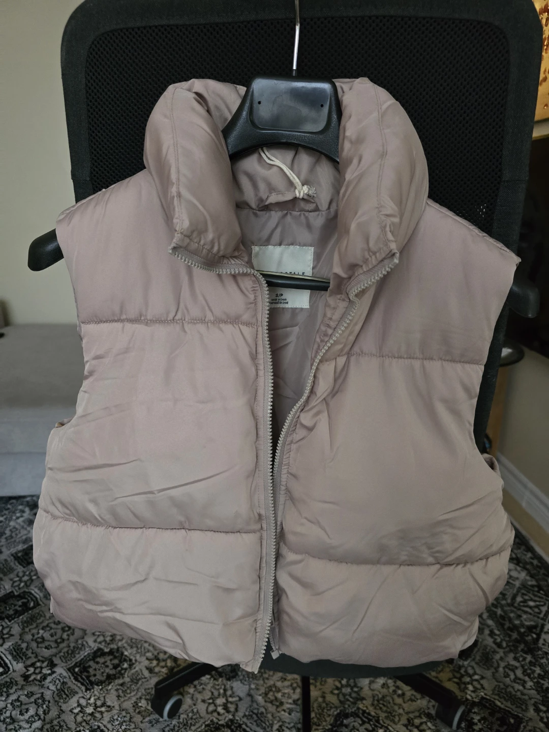 Aéropostale Puffer Vest - Size S/P