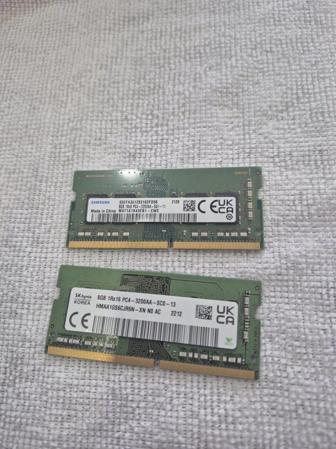 Samsung & SK hynix 8GB DDR4 Laptop RAM Sticks