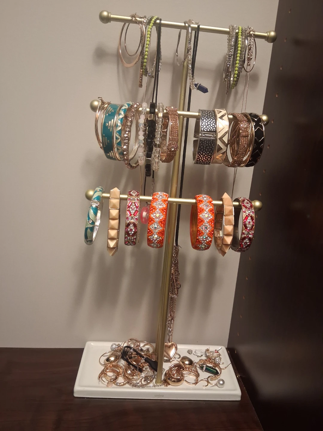 Gold Tone 3-Tier Rotating Jewelry Organizer Stand with Tray