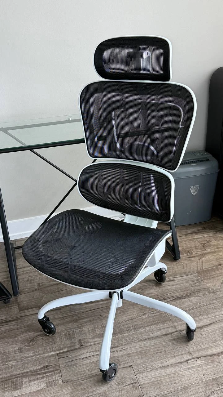L-Shape Glass Desk + Ergonomic Office Chair - photo 5