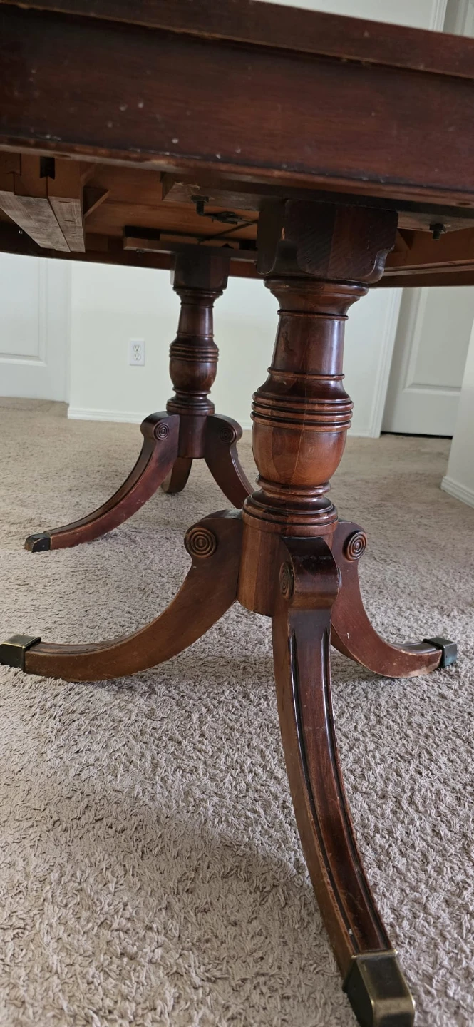 Antique Pedestal Dining Table - photo 5
