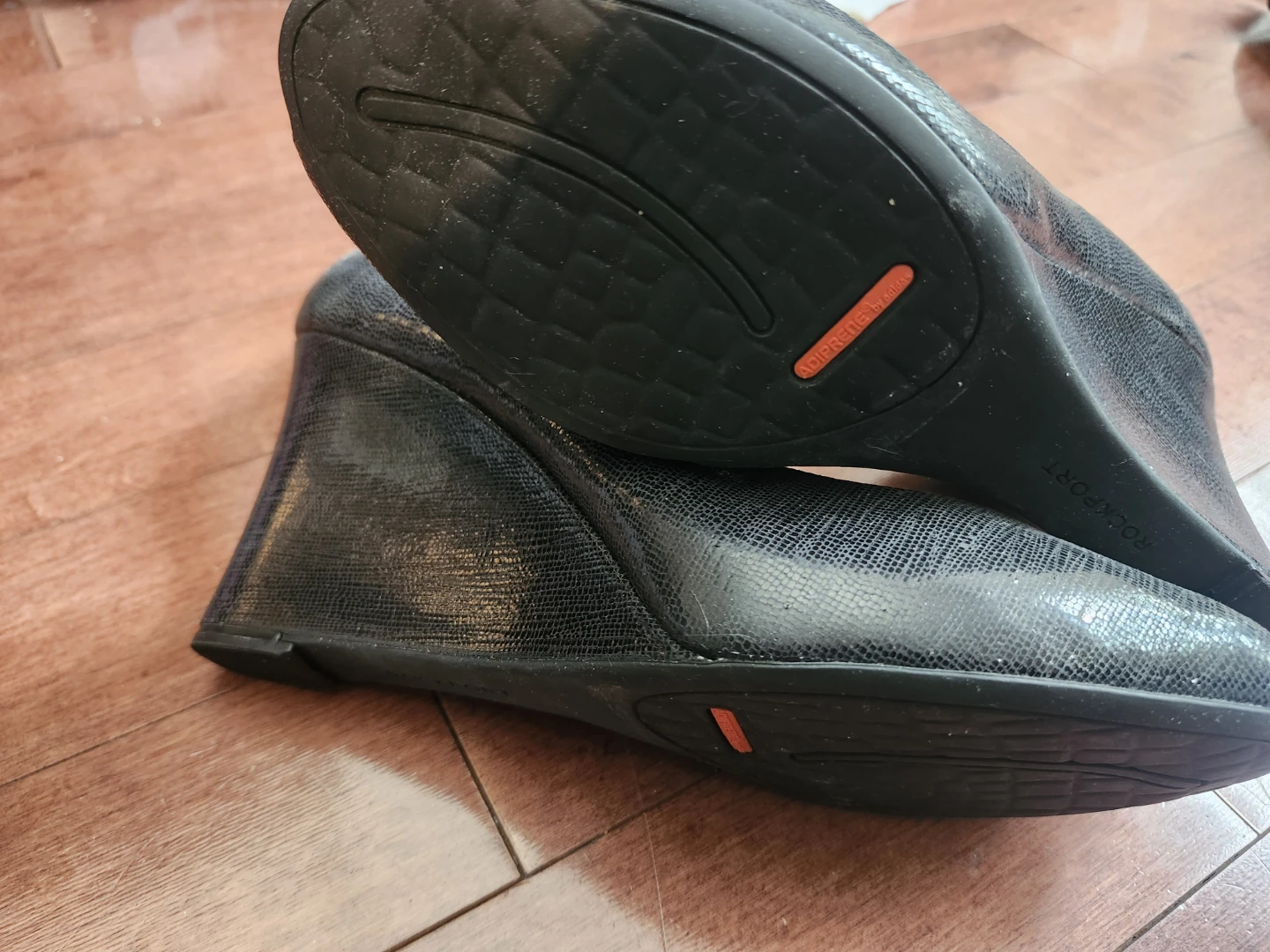 Rockport Black Peep-Toe Wedge Heels Size 9.5 - photo 2