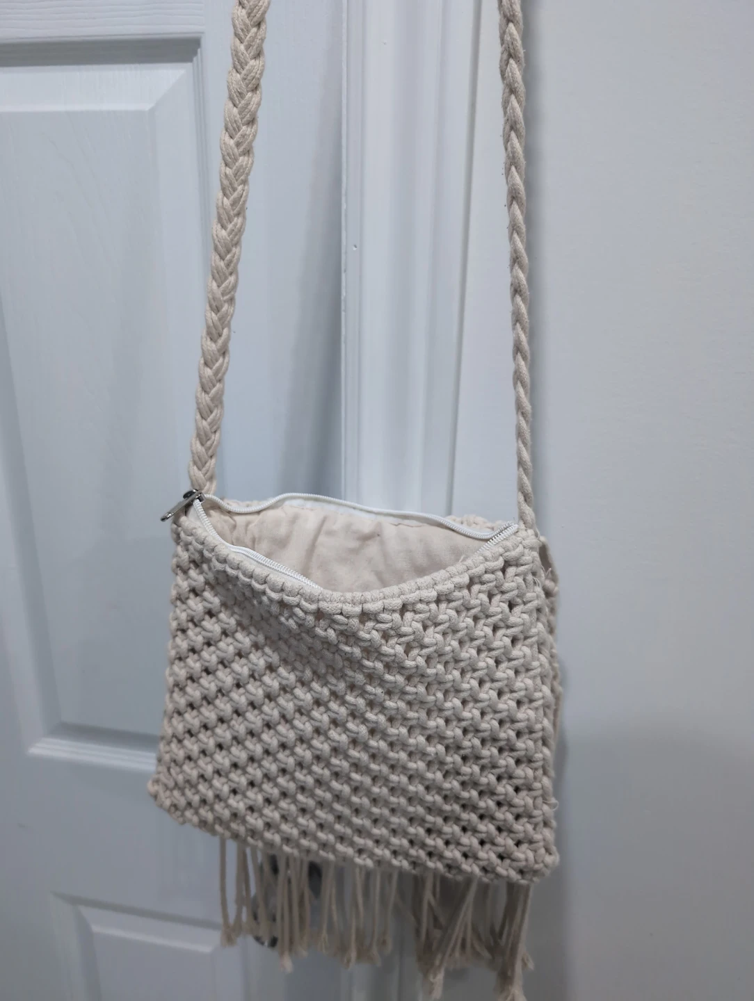 Macrame Crossbody Bag with Fringe - photo 3