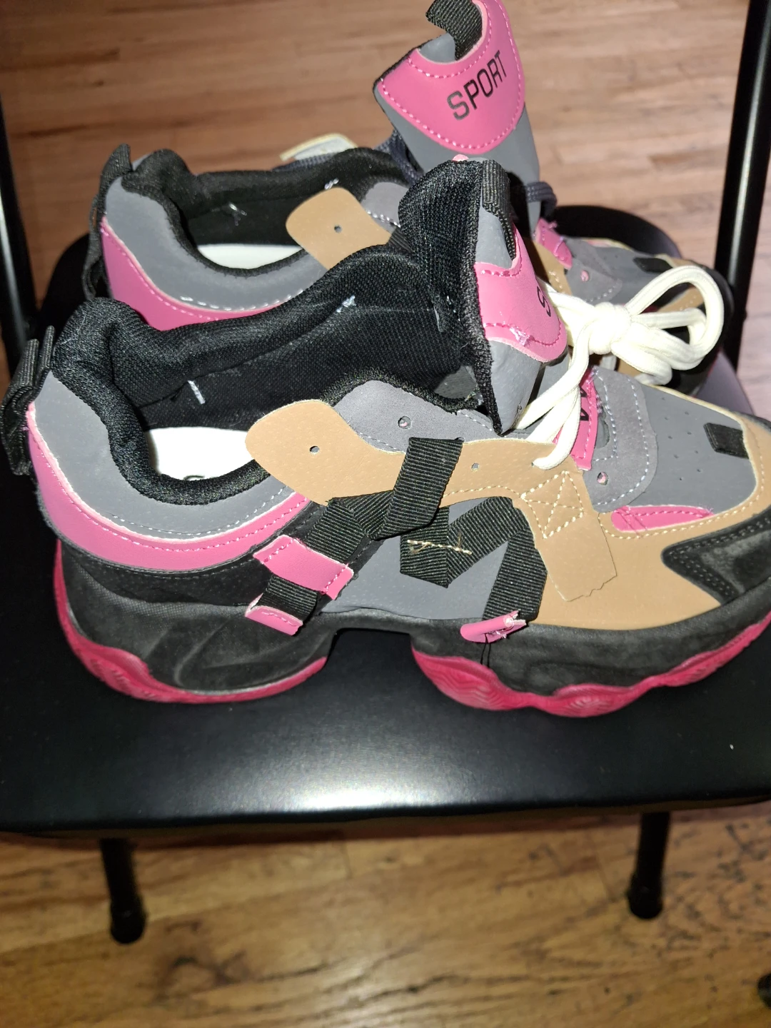 Women's Athletic Shoes