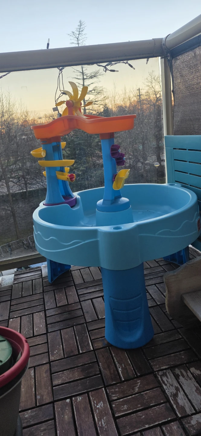 Step2 Water Table - photo 2