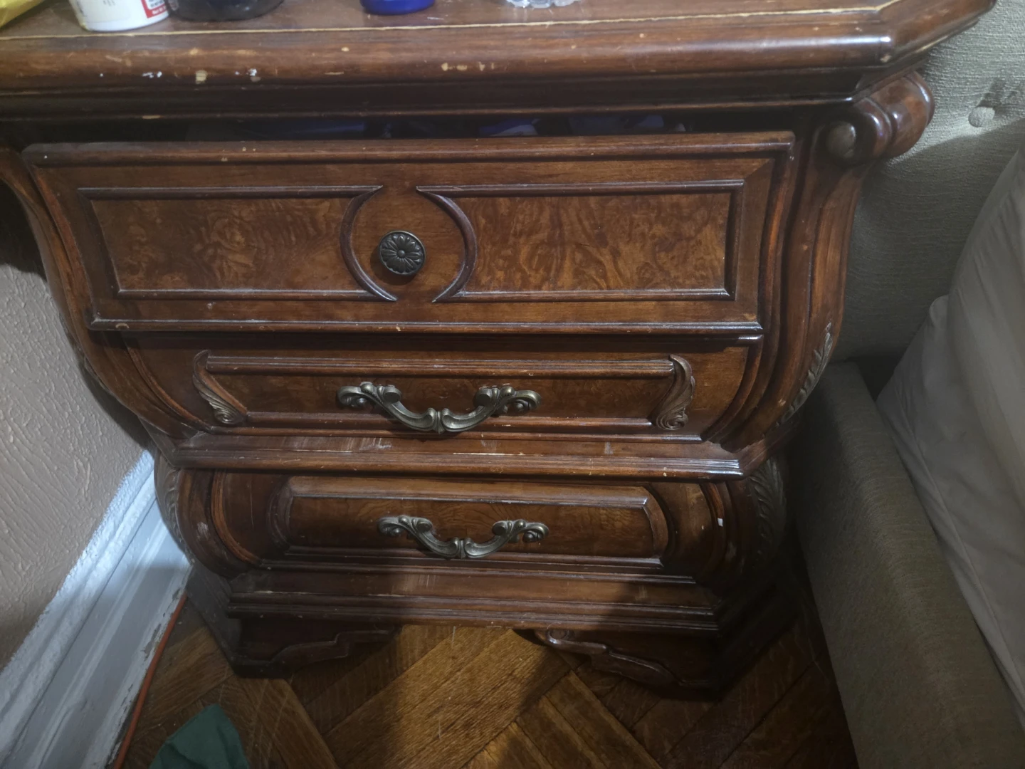 FREE FREE Vintage Wooden Dresser with Drawers and  Night  Stand