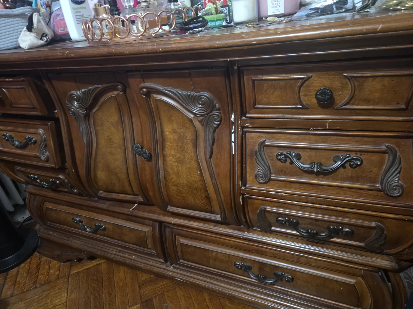 FREE FREE Vintage Wooden Dresser with Drawers and  Night  Stand - photo 2