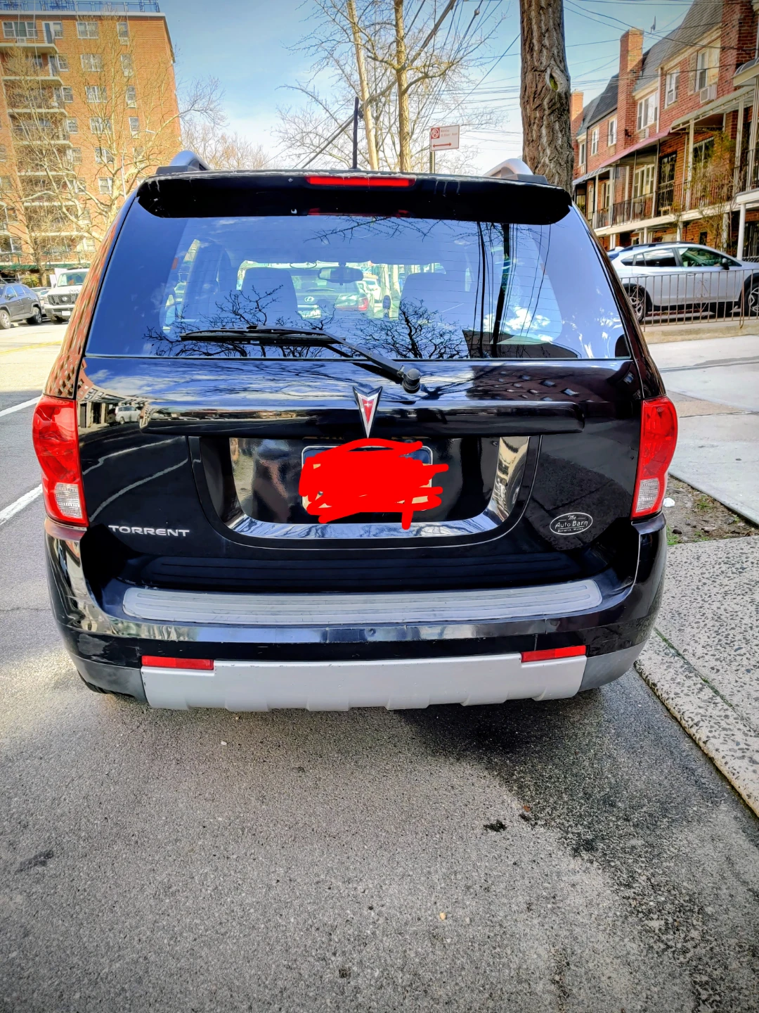 Black Pontiac Torrent SUV - photo 2