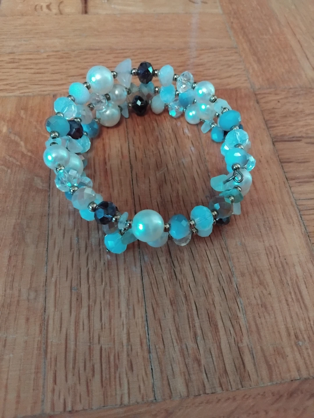 Beaded Necklace, Bracelet, and Earring Set - photo 3