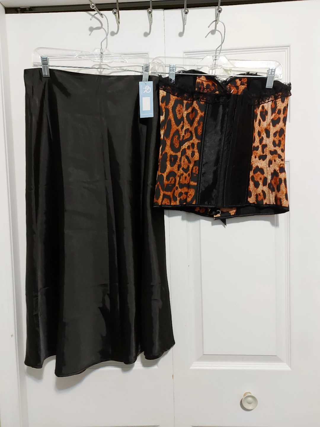 Leopard Print Corset and Black Satin Skirt Set - photo 3