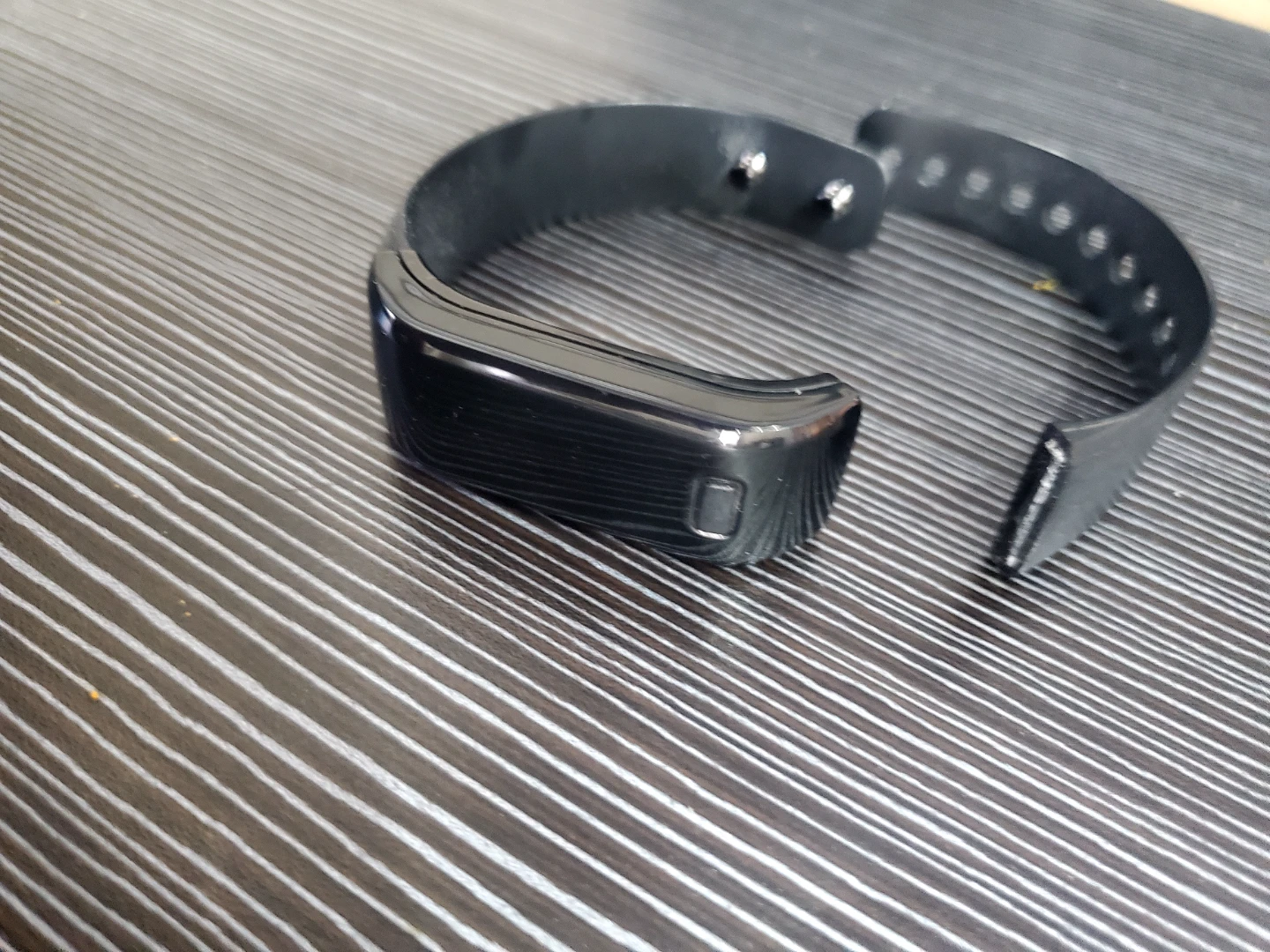 Black Fitness Tracker Band - photo 3