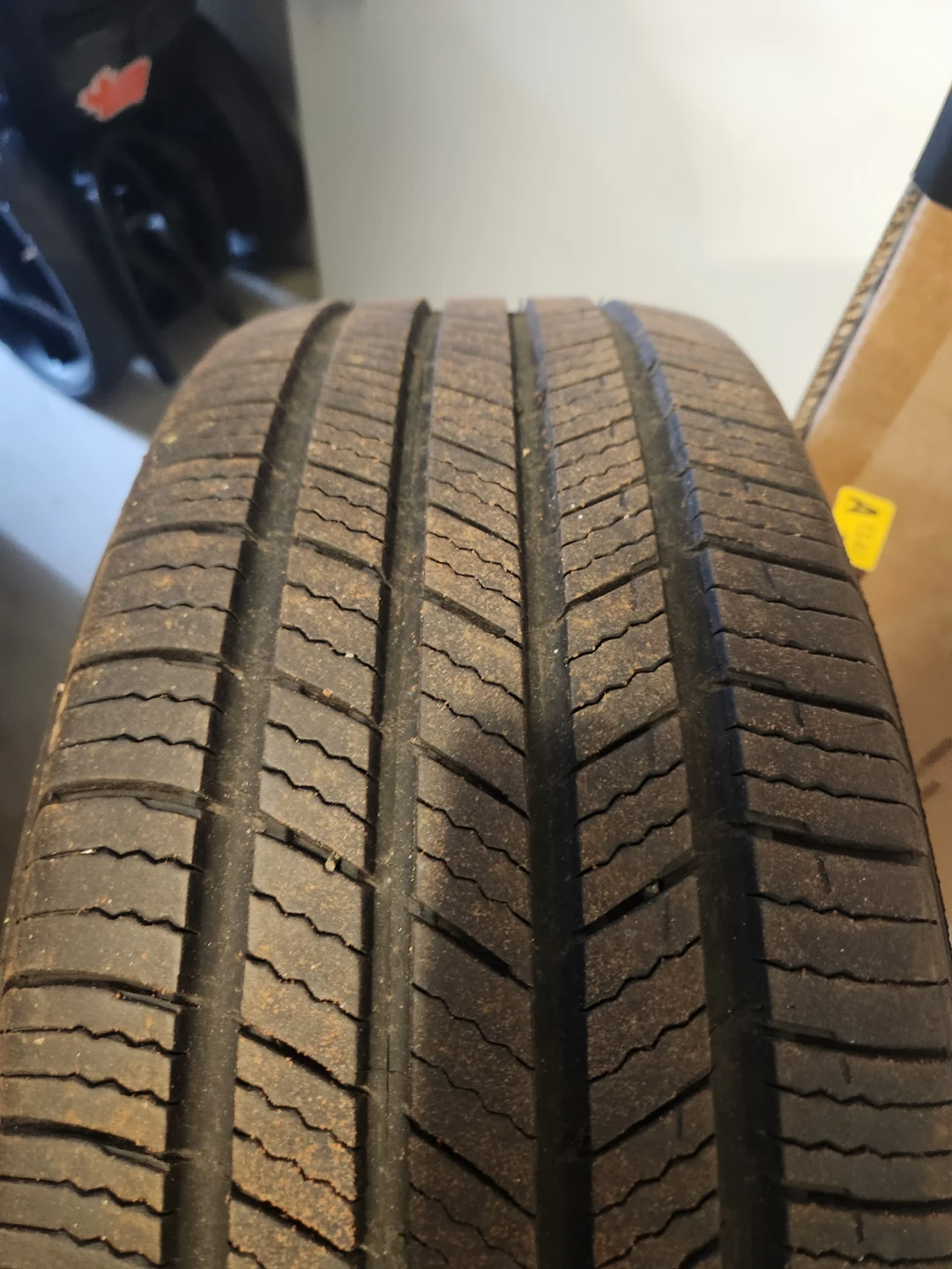 Michelin Defender T+H Tire 205/55R16 91H - photo 5