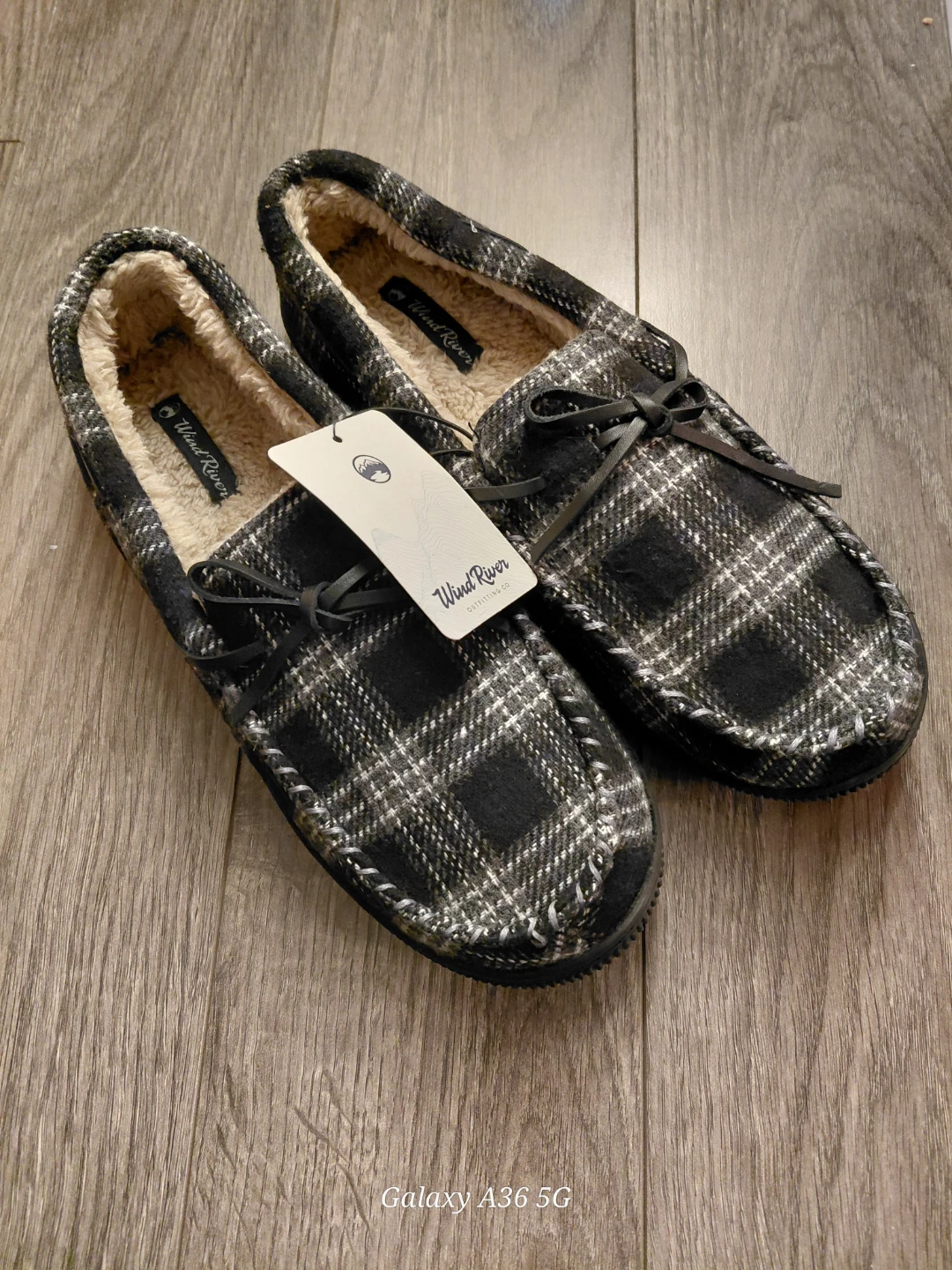 Wind River Men's Plaid Slippers