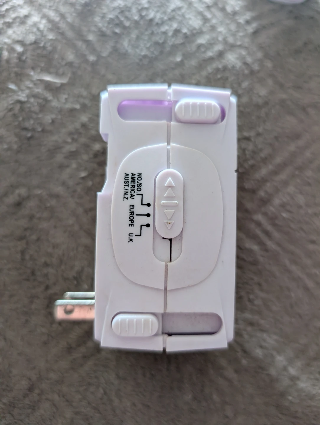 Maple Leaf Worldwide Travel Adapter Plug - photo 5