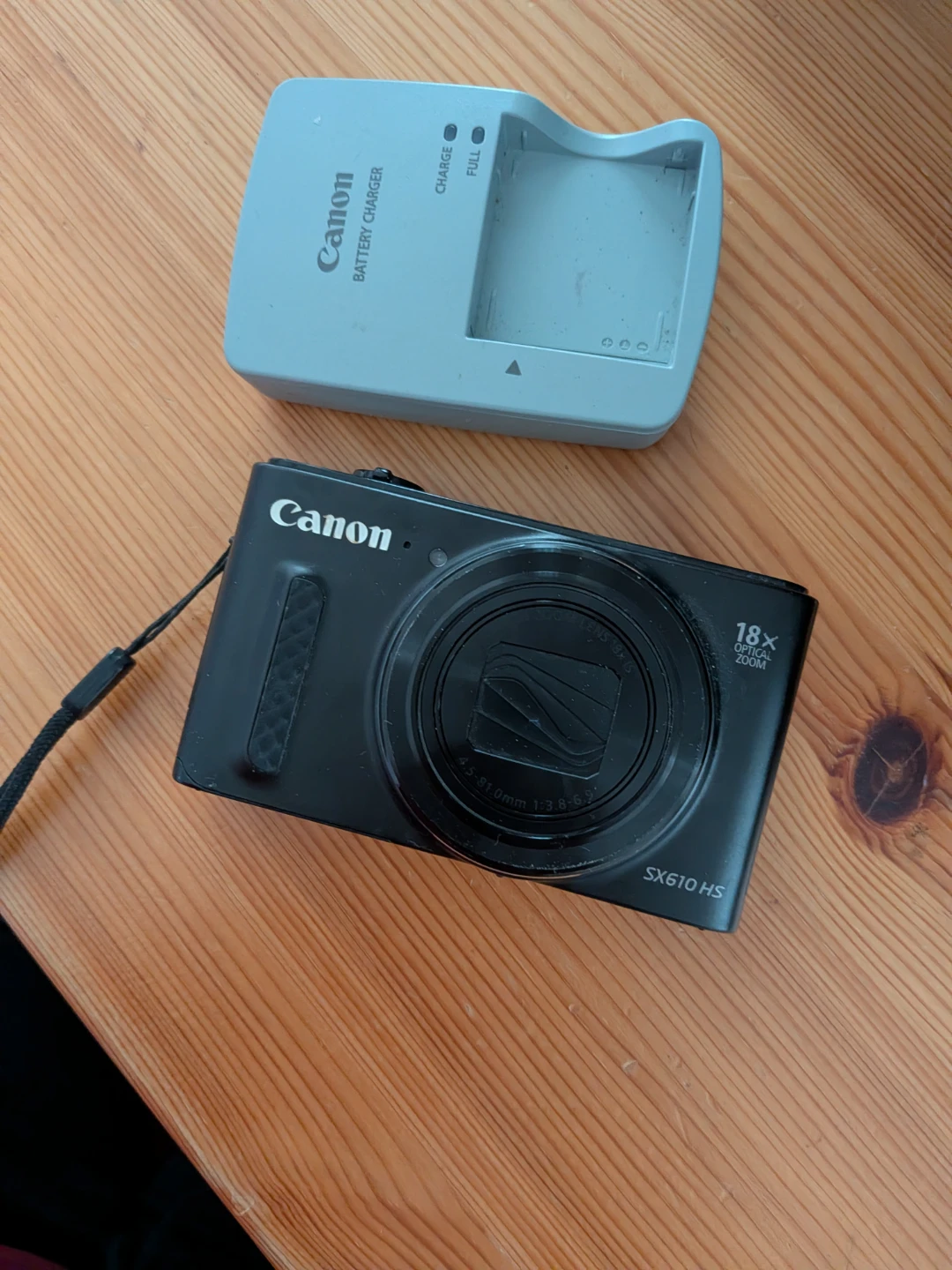 Canon PowerShot SX610 HS Digital Camera + SD card