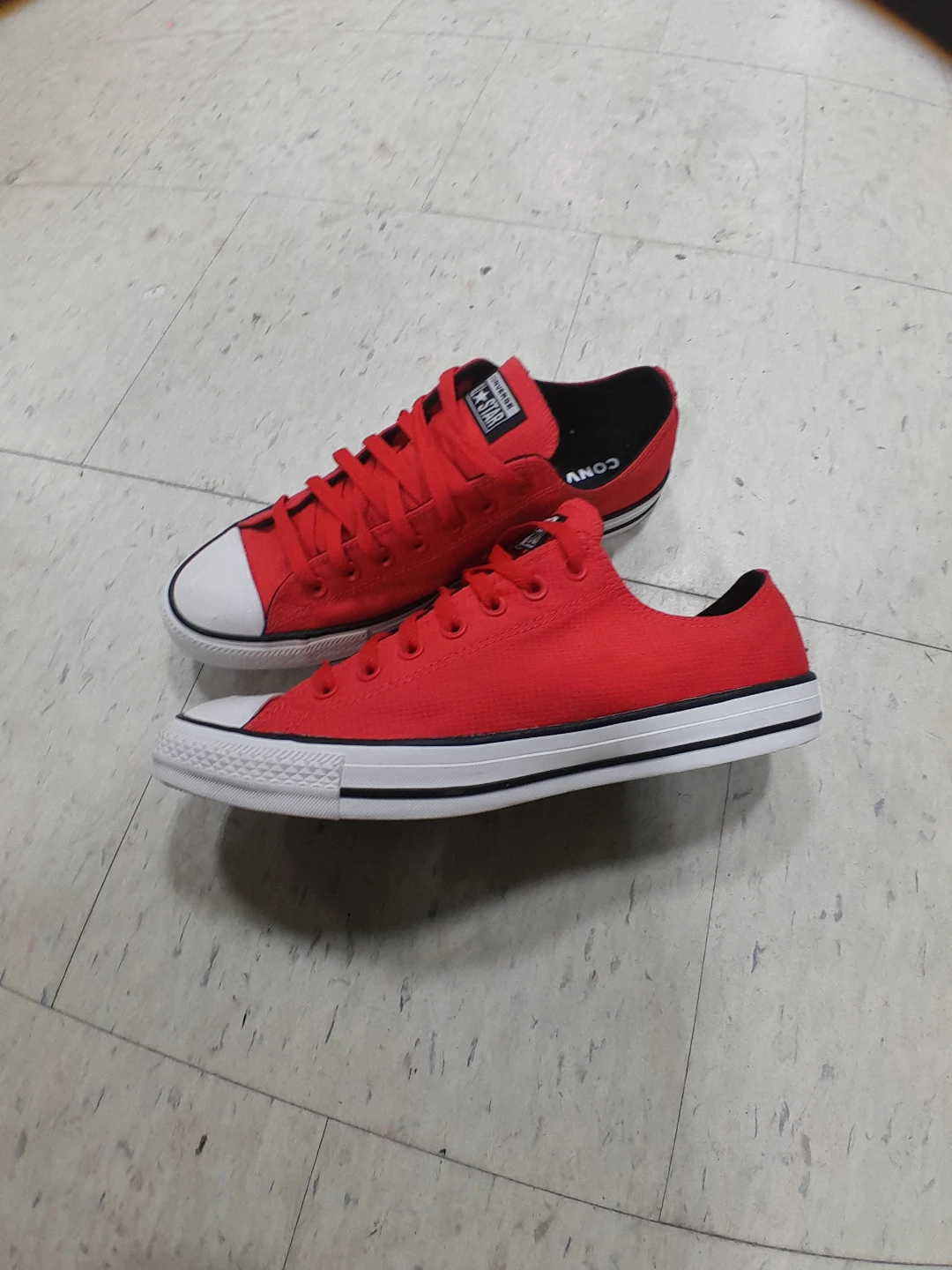 Converse All-Star Red Low Top Shoes Men's Size 10.5