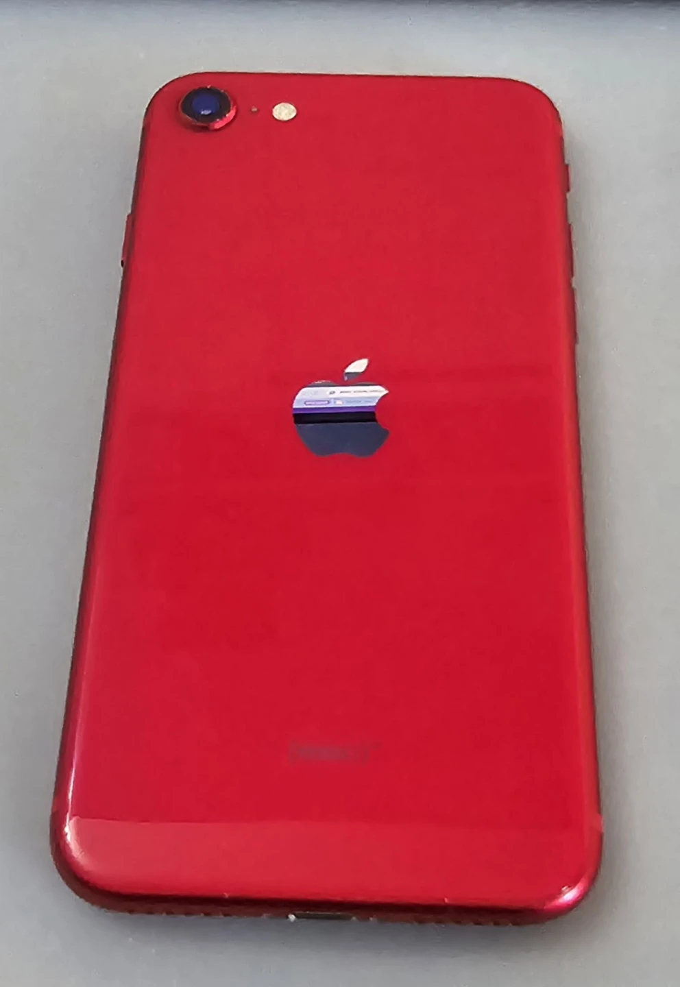 Unlocked Red iPhone SE 2020, 64gb - photo 2