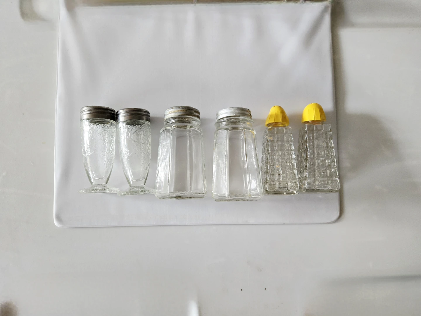 Salt Pepper Retro Vintage 3 sets - photo 3