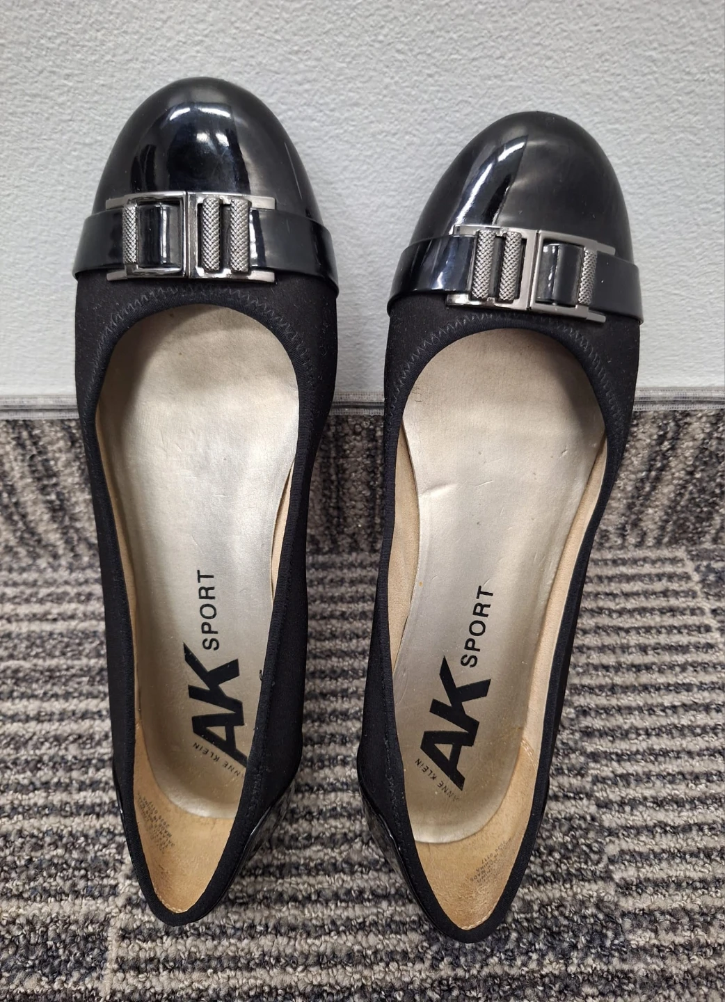 Anne Klein leather shoes