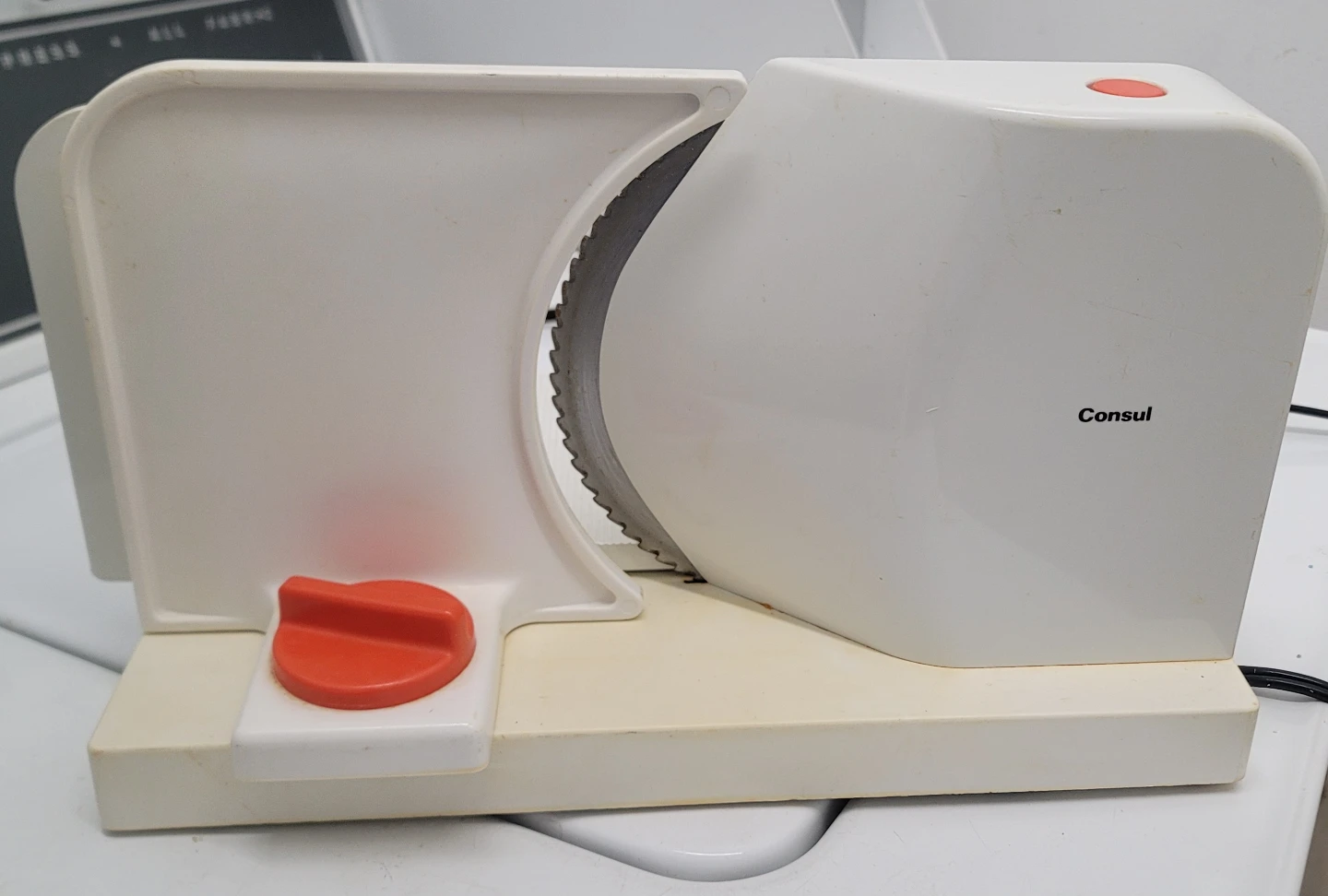 Consul Electric Food Slicer - photo 2
