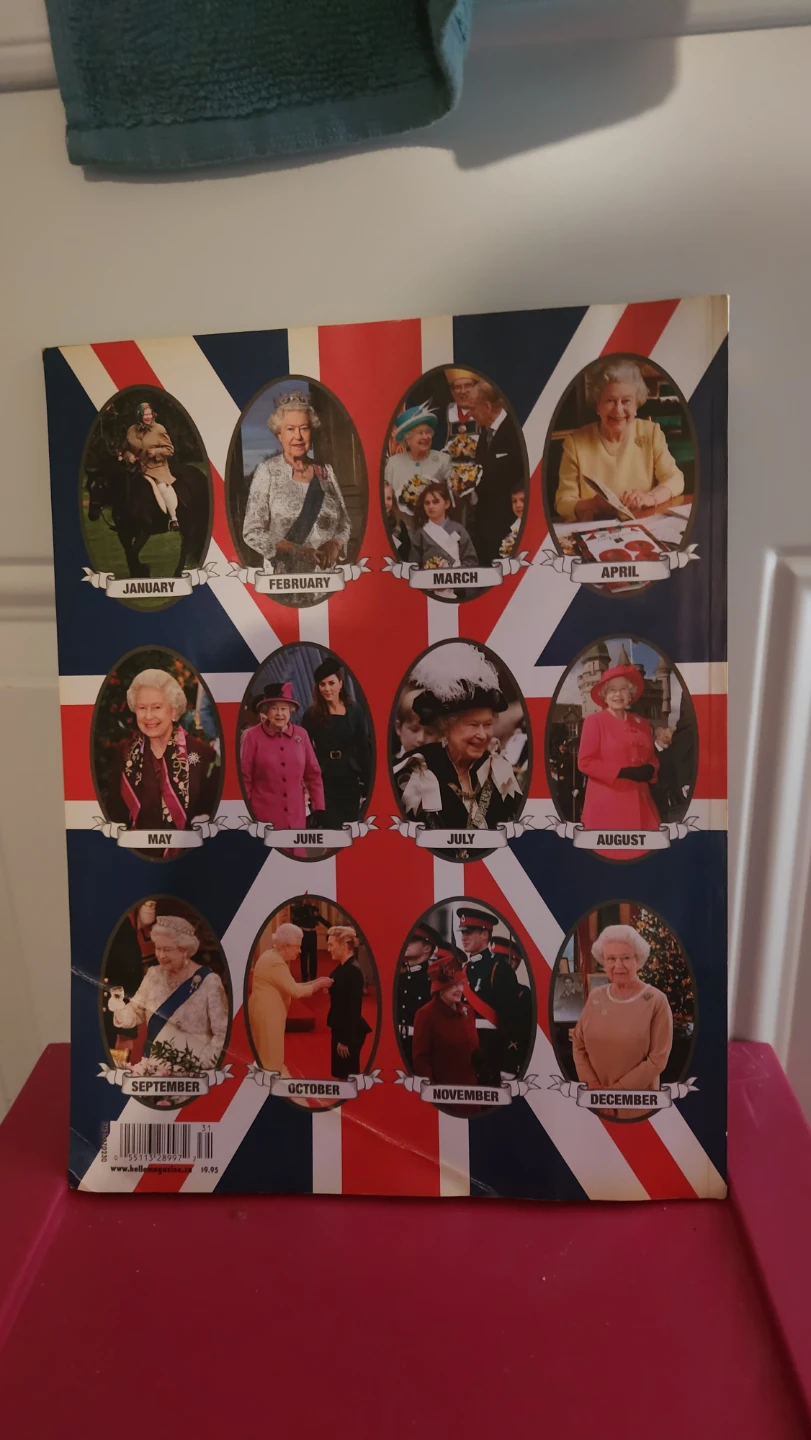 The Queen's Year Ahead Special 2013 Calendar Edition - photo 2