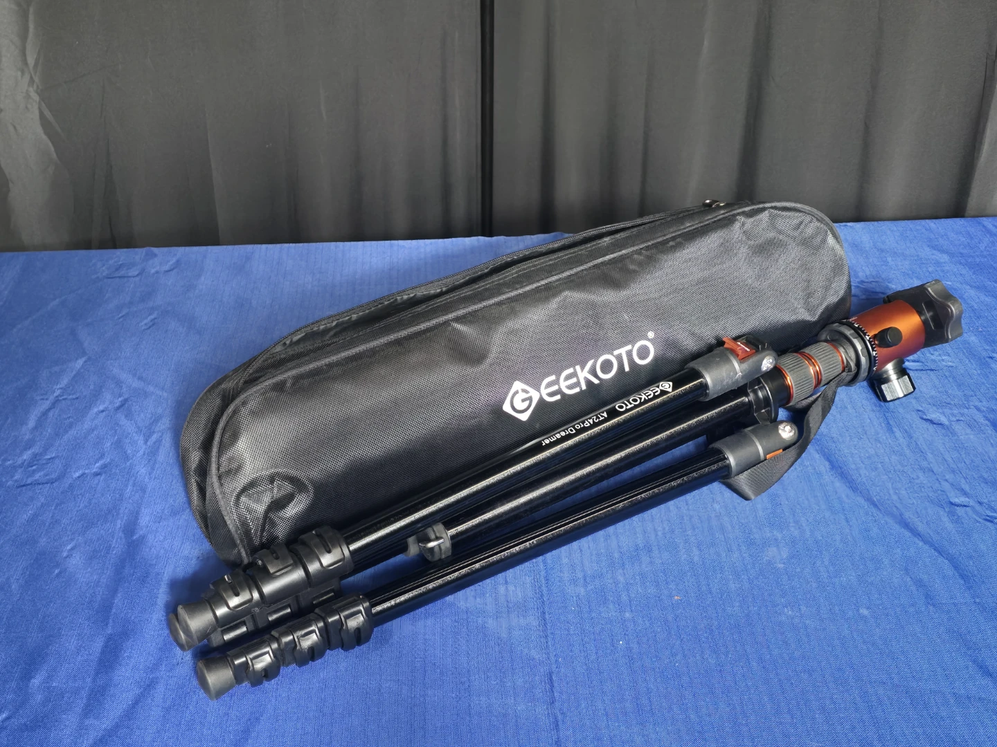 Geekoto Tripod with Carrying Bag - photo 2