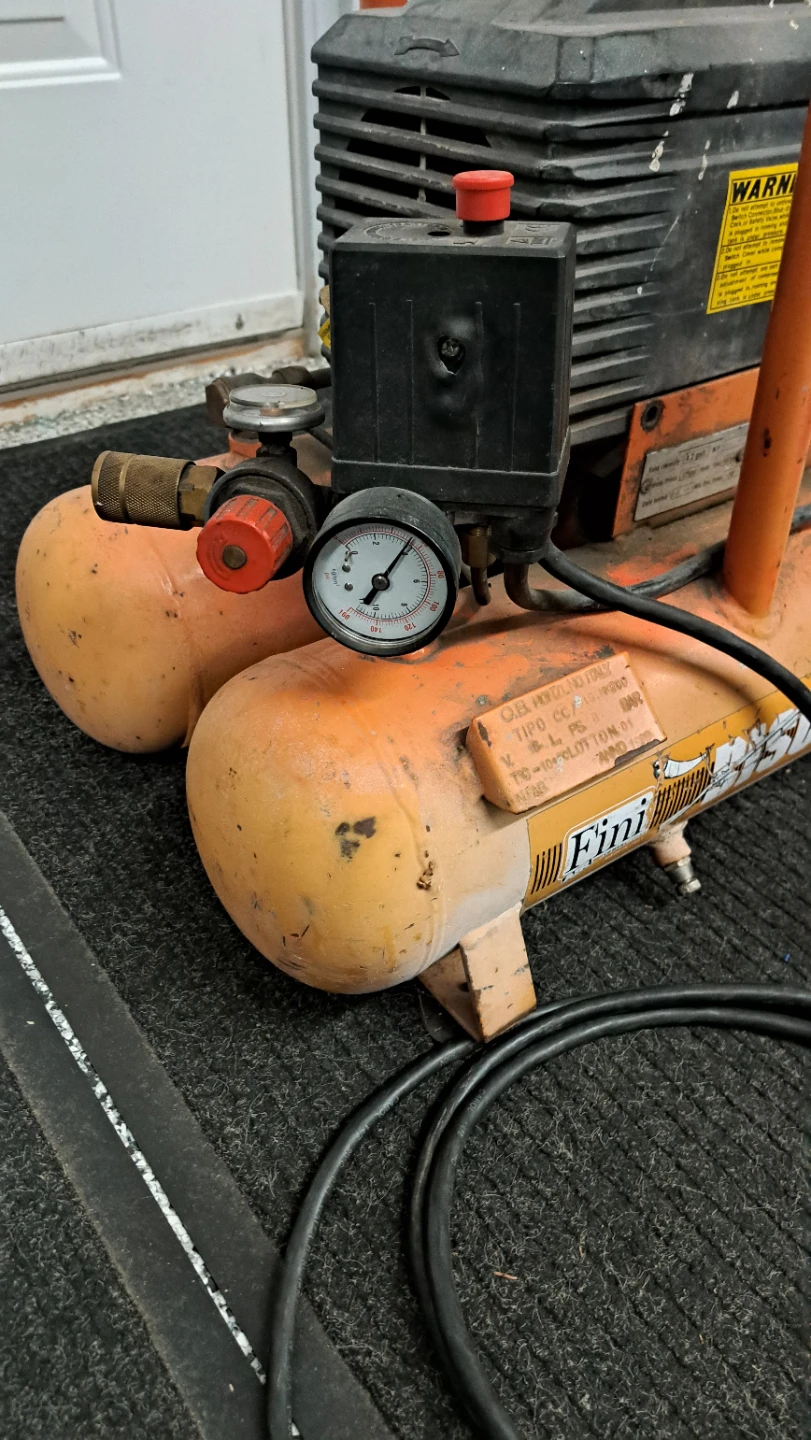 Fini Biscout MK200 Air Compressor - photo 3