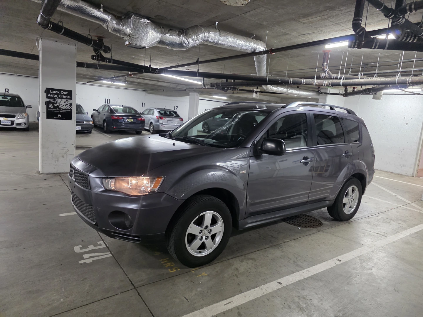 Mitsubishi Outlander SUV - photo 3
