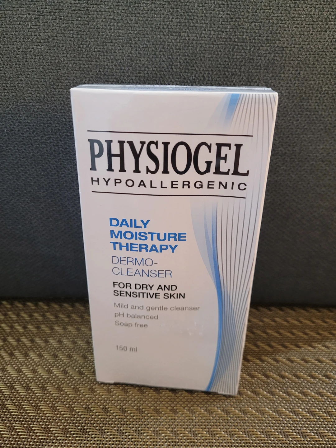 Physiogel Daily Moisture Therapy Dermo-Cleanser 150 ml - photo 2