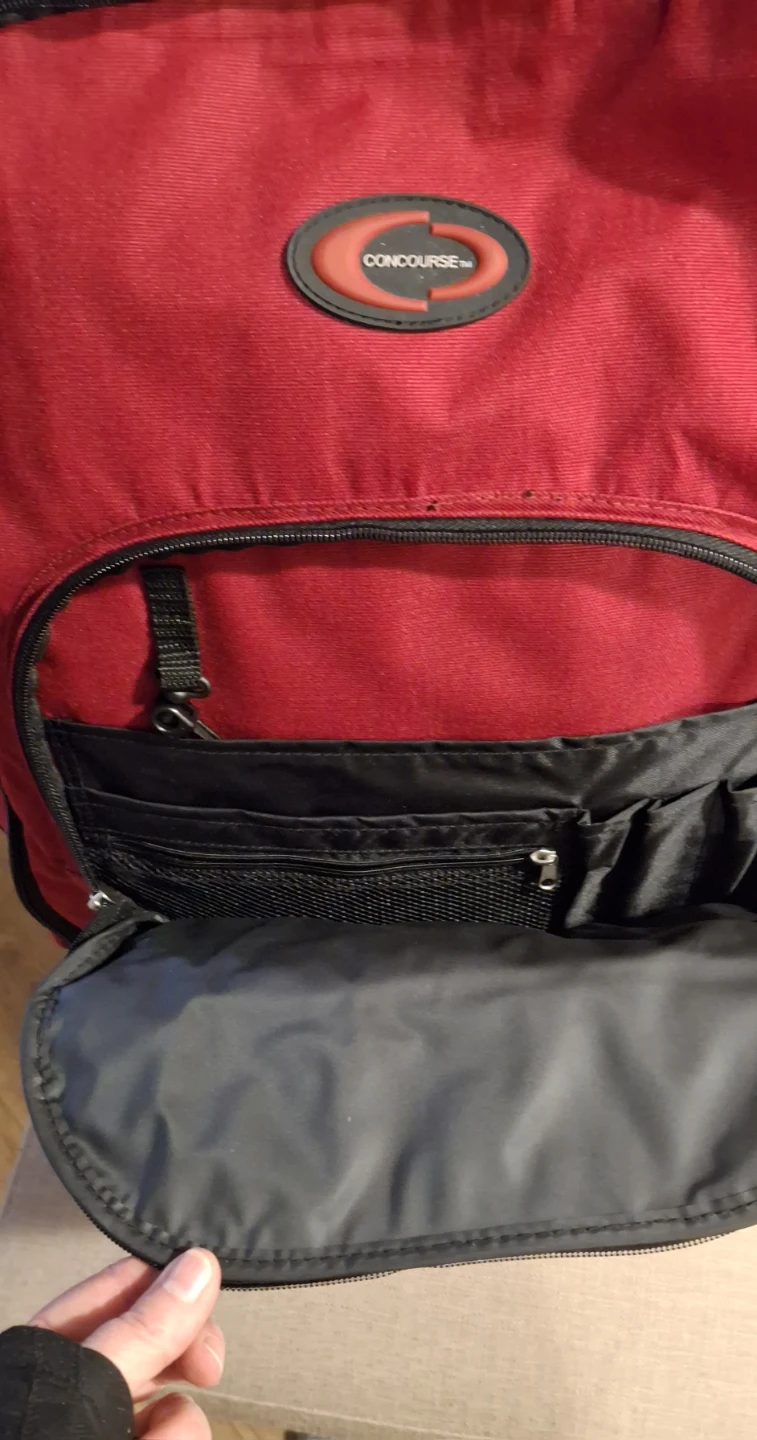 CONCOURSE Red Rolling Backpack Luggage - photo 5