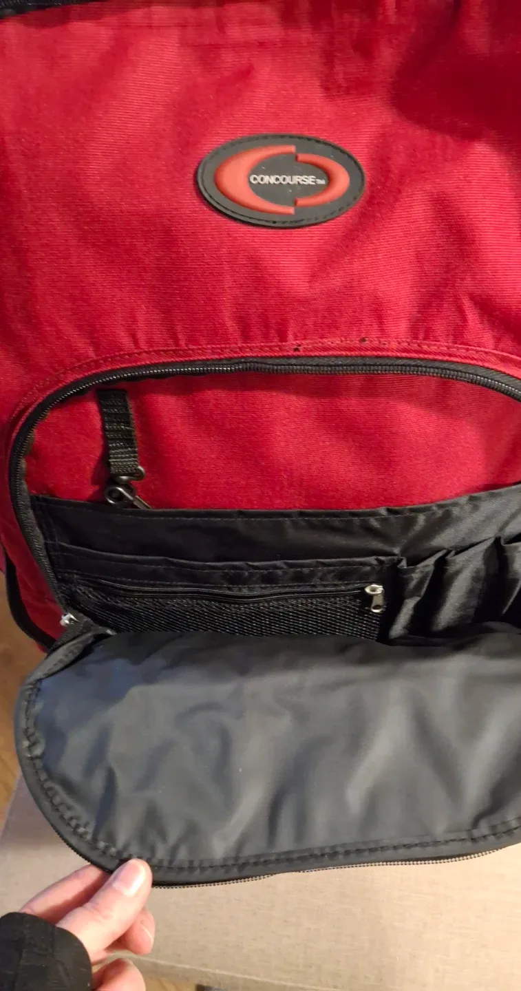 CONCOURSE Red Rolling Backpack Luggage - photo 5