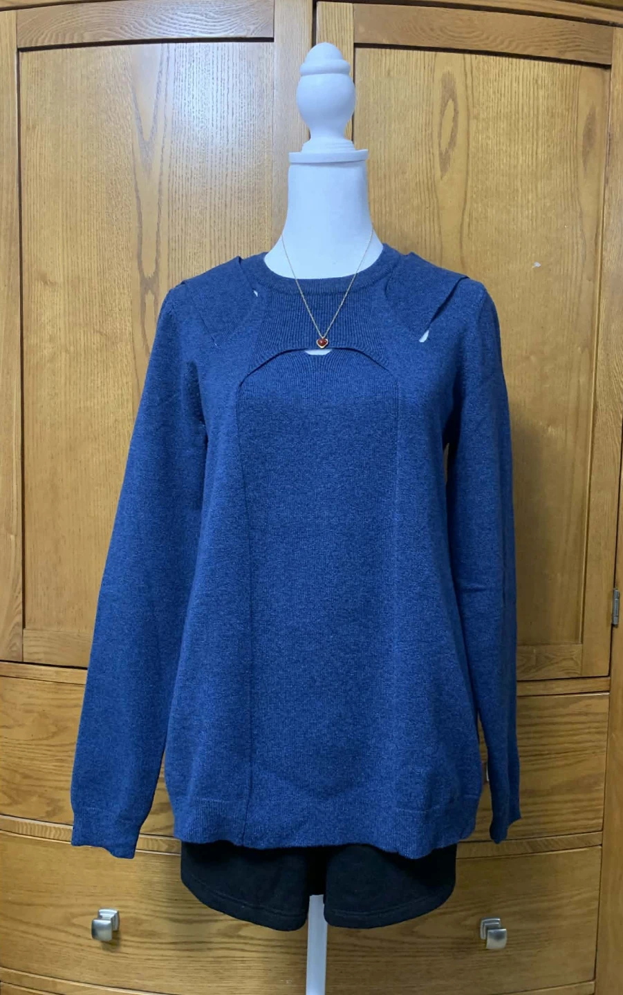 Yest Blue Crew Neck Cutout Sweater - Women's Size 6