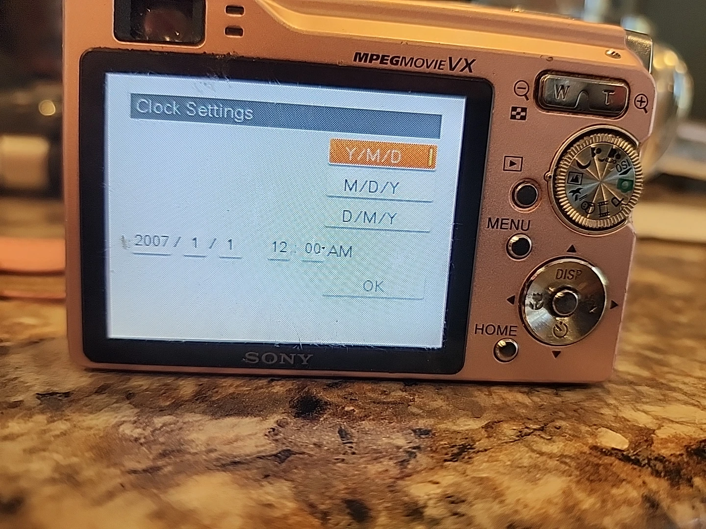 Sony Cyber-shot 7.2 MP Digital Camera - photo 2