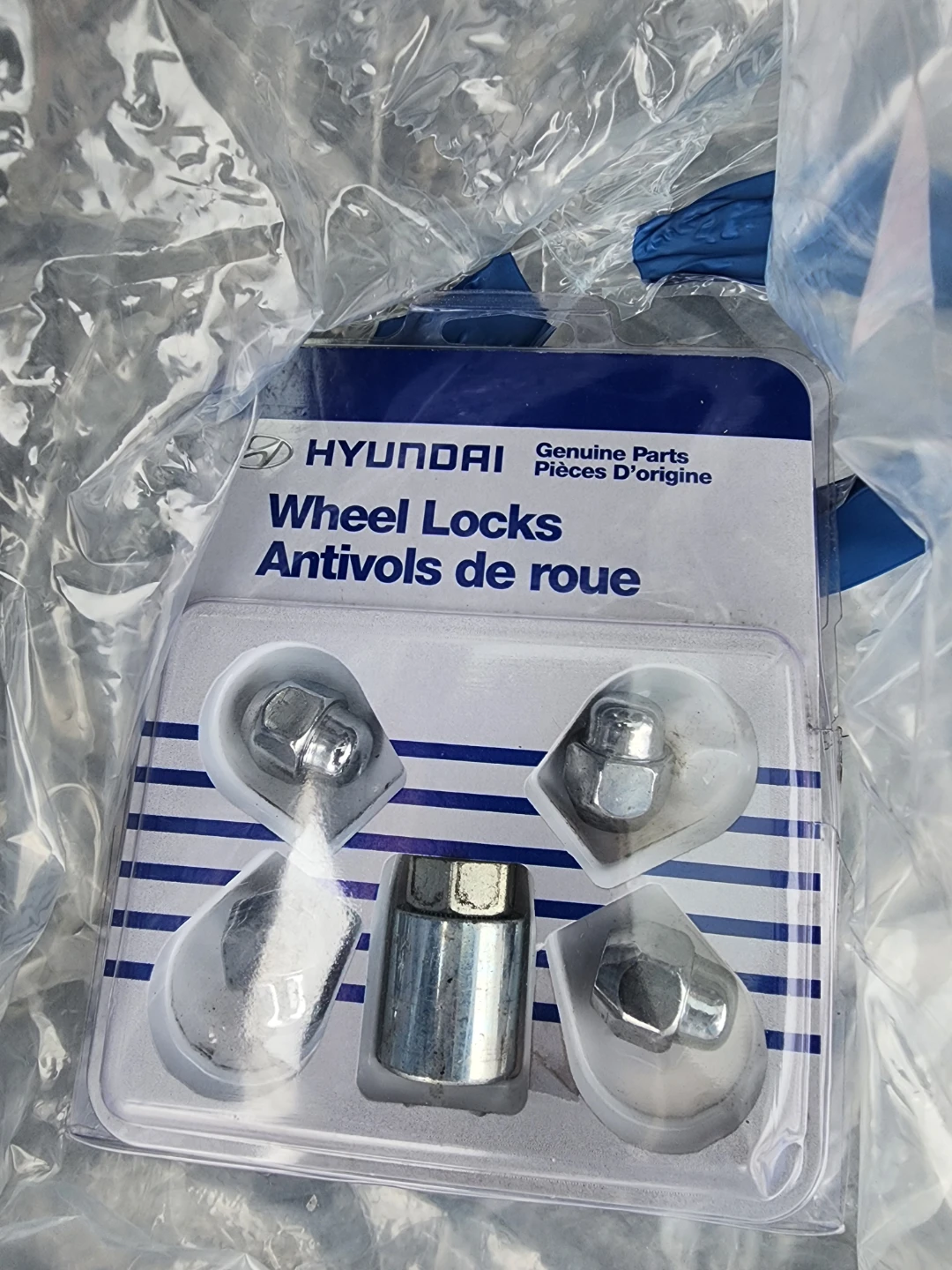 Hyundai Genuine Wheel Locks - photo 3