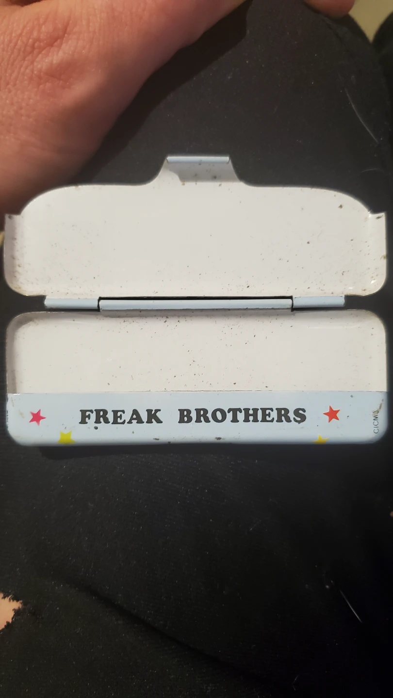 Freak Brothers Tin Case - photo 2