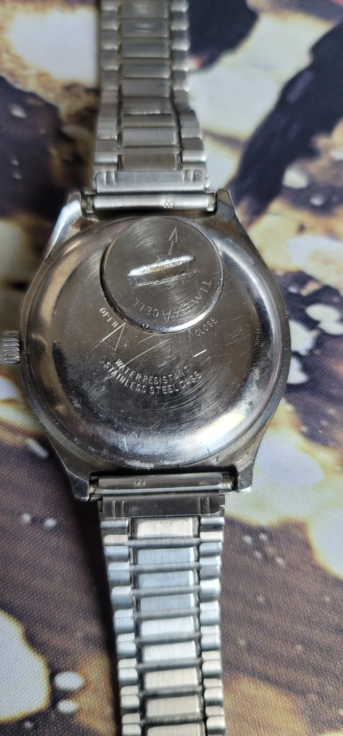 Q Timex Quartz 1970s Style - photo 4