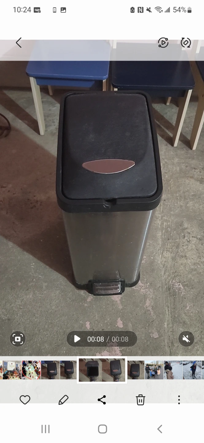 Black Step Trash Can - photo 3