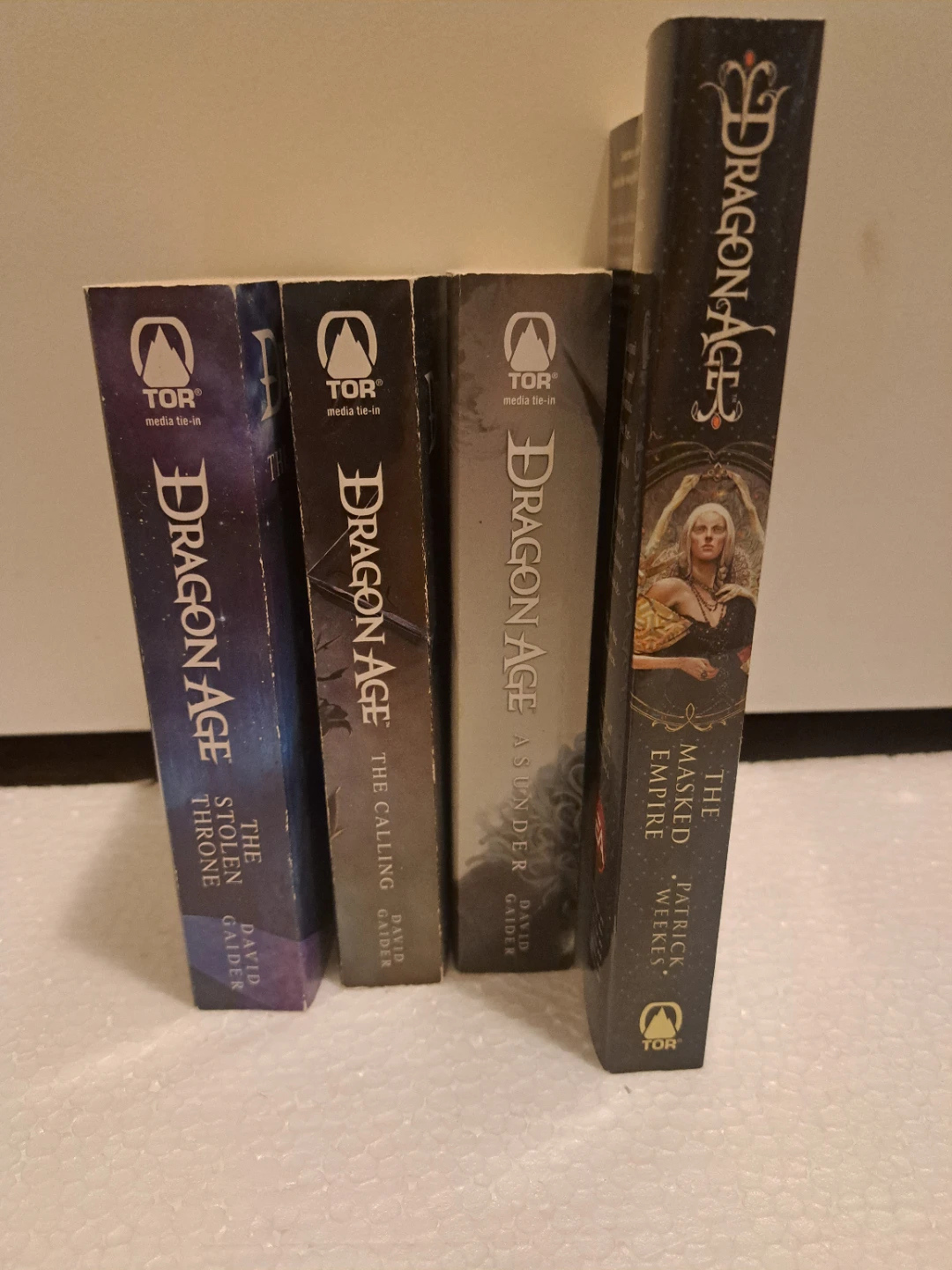 4 Dragon Age  paperback novels