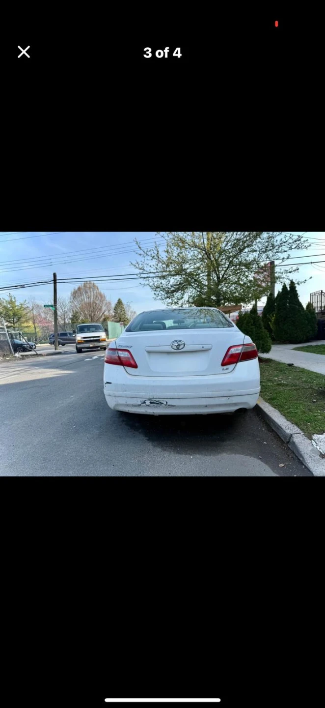 2008 Toyota Camry LE Sedan White - photo 2