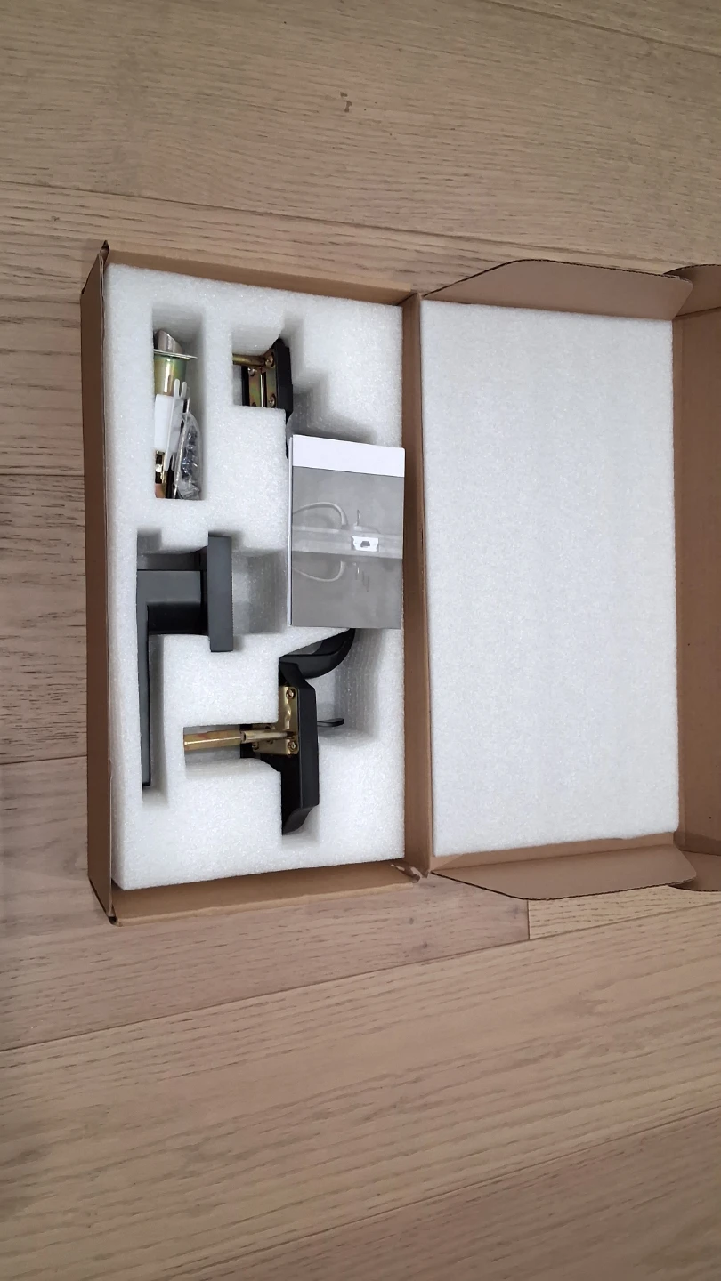 NEW Front Door Handle Set Reversible Lever Right/ Left Door