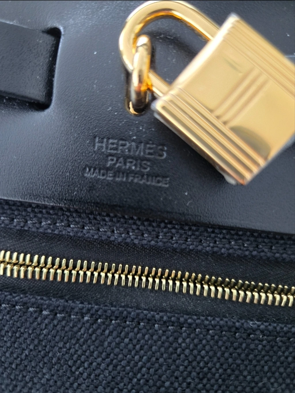 Hermès Black Canvas & Leather Shoulder Bag - photo 5