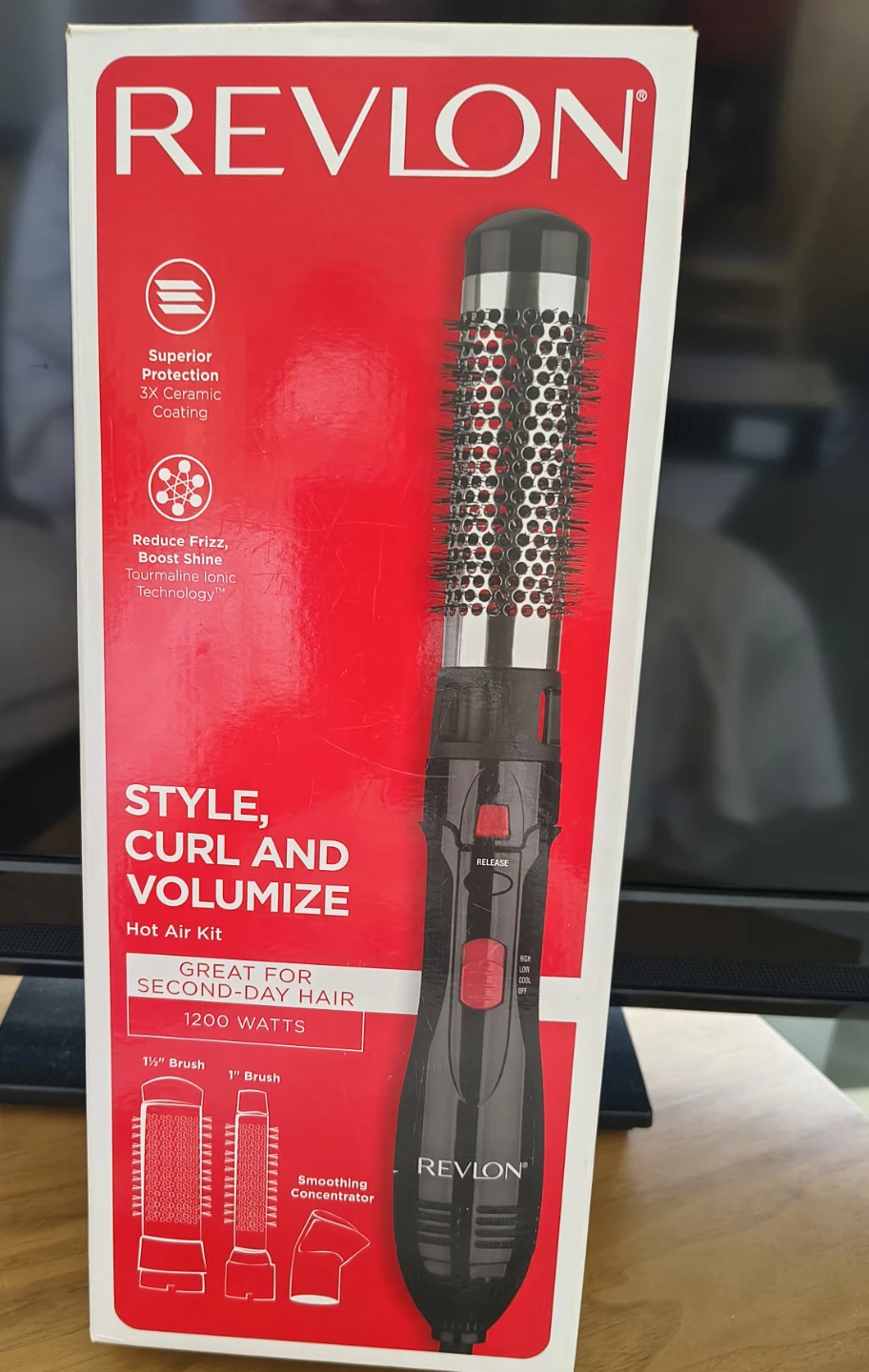 NEW Revlon Style, Curl & Volumize 3 Pc Hot Air Brush Kit