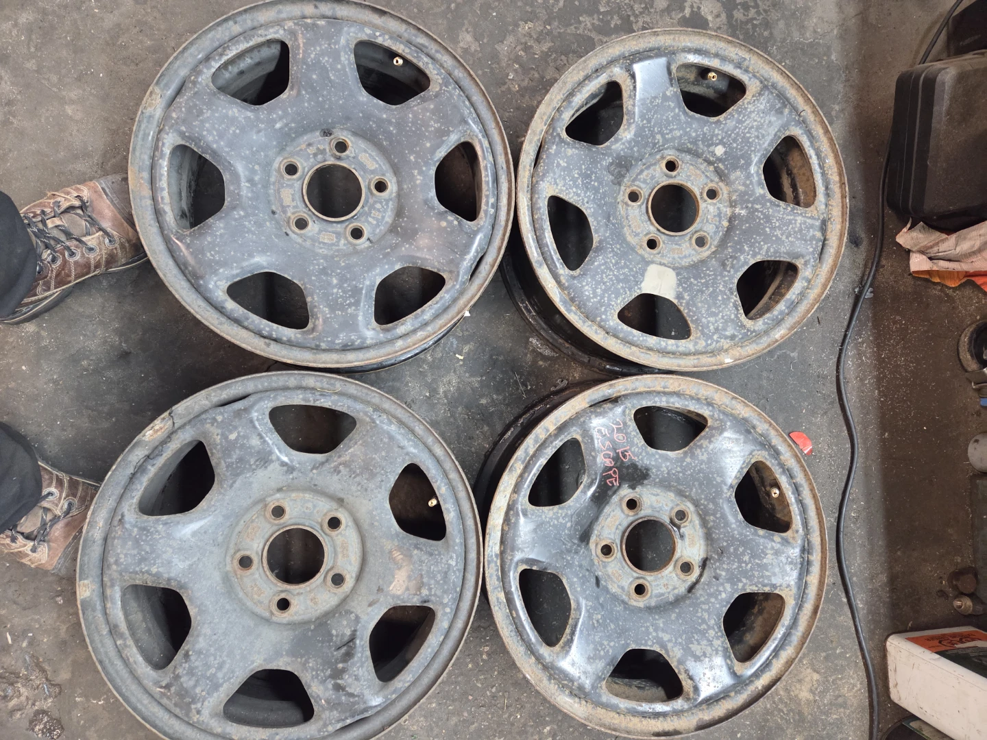 Set of 4 Steel Wheels - 2015 Escape